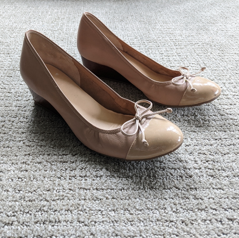 Cole Haan Nike Air Tali Bow Wedge Tan size 11